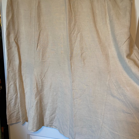 Avenue 30w oatmeal skirt - Picture 2 of 5